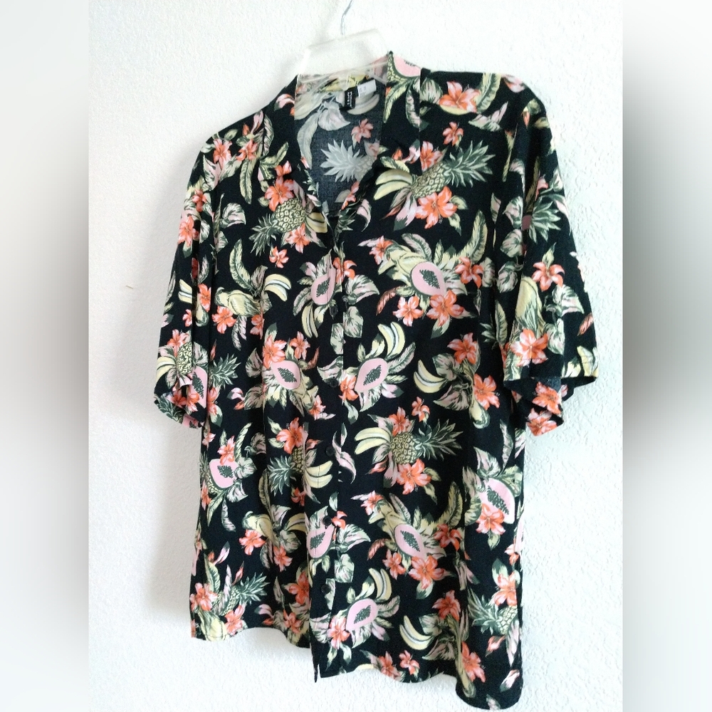 Divided H&M Hawaiian Camp Shirt Fruit & Floral Print Size Oversized XS Chest 36" - Picture 6 of 6
